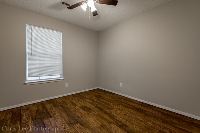 Photo - Beautiful 3 Bedroom Home 5 minutes From UofA!