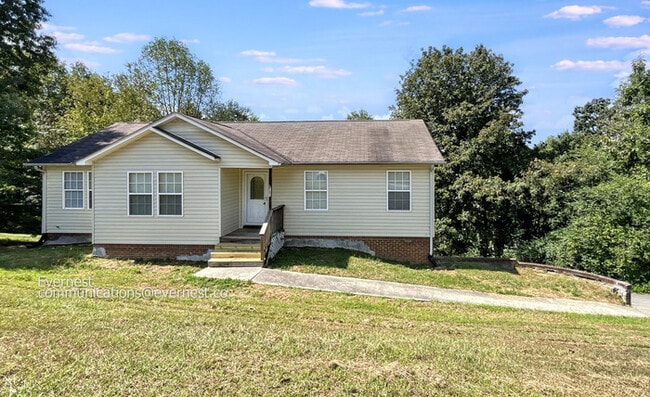 Building Photo - 181 Fox Crest Dr SW Rental