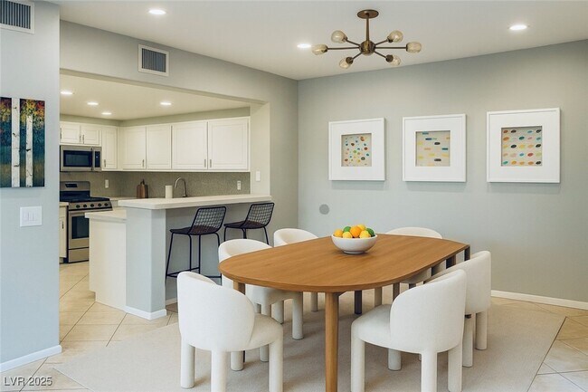 Building Photo - 10809 Garden Mist Dr Unit 2078