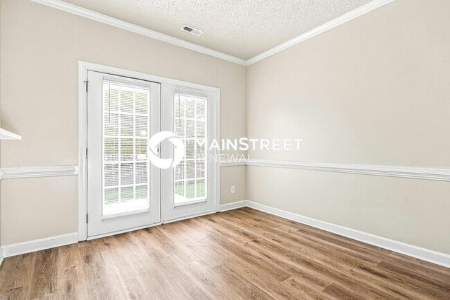 Photo - 3 Bedroom Pet-Friendly Home in Raleigh, NC with Main Street Renewal