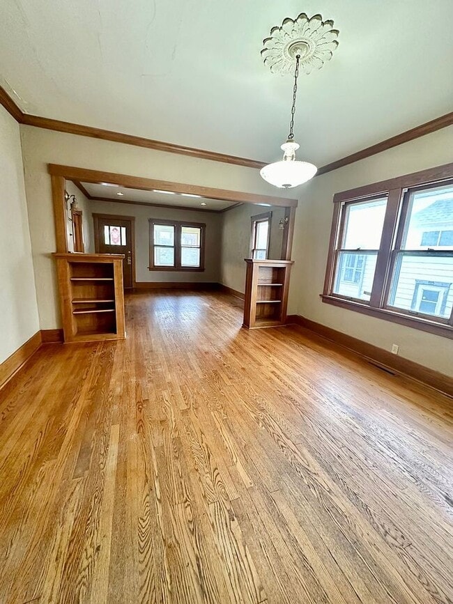 Photo - 124 N 43rd St