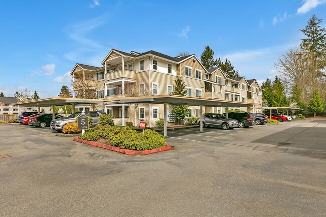 Building Photo - Perfectly Placed Condo In the Heart of Puyallup Unit 308