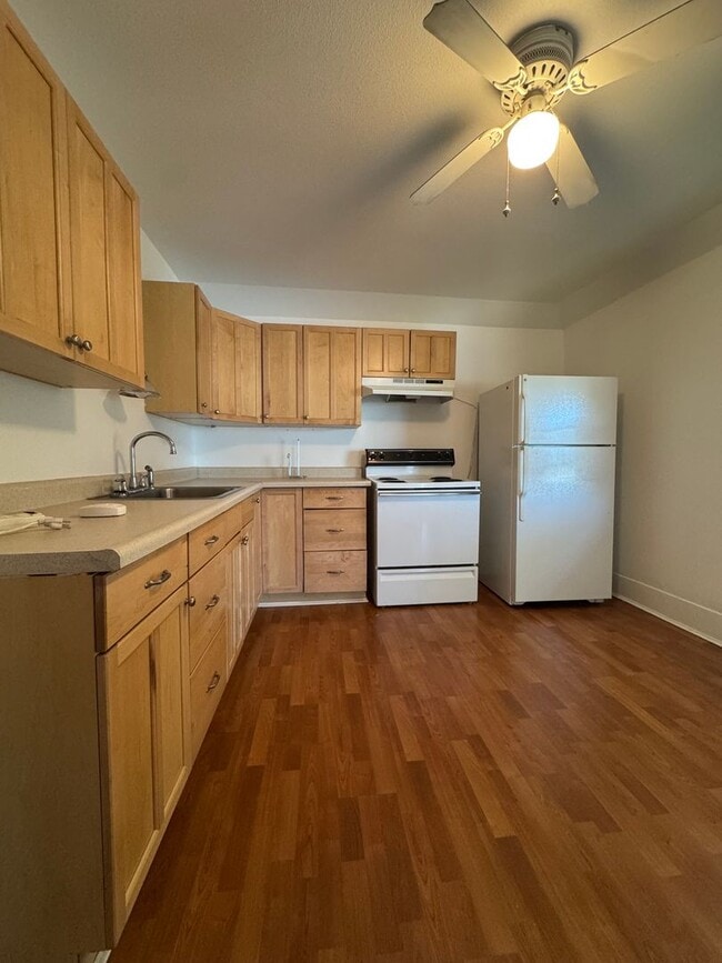 Photo - 306 W 6th Ave Apartment Unit #4