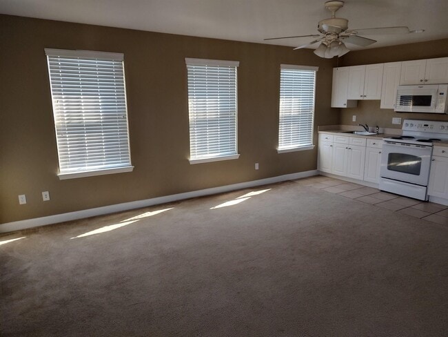 3324 Calumet Dr
