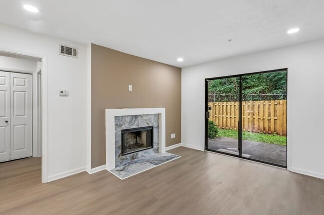 Photo - Newly Renovated 3BR/2BA Townhome!