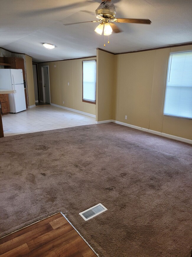 Photo - 14054 Mays Rd