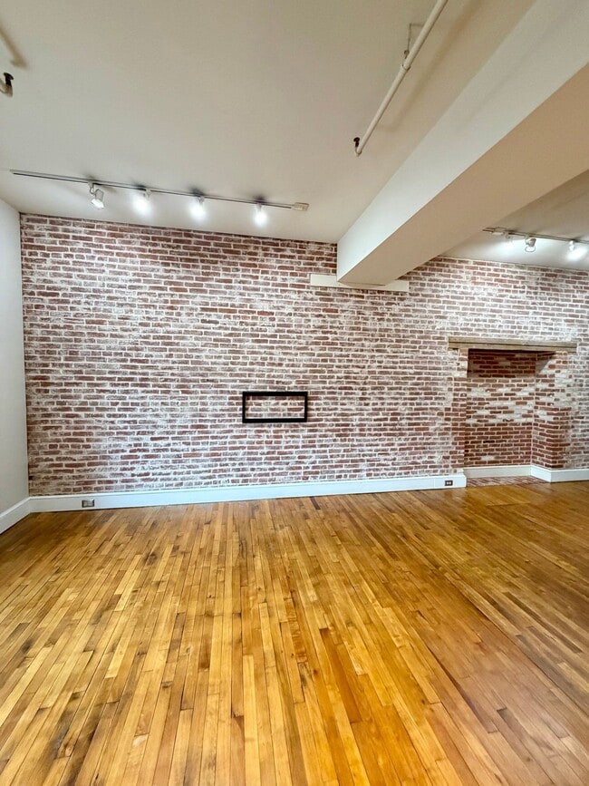Photo - 231 N Shippen St Unit 325
