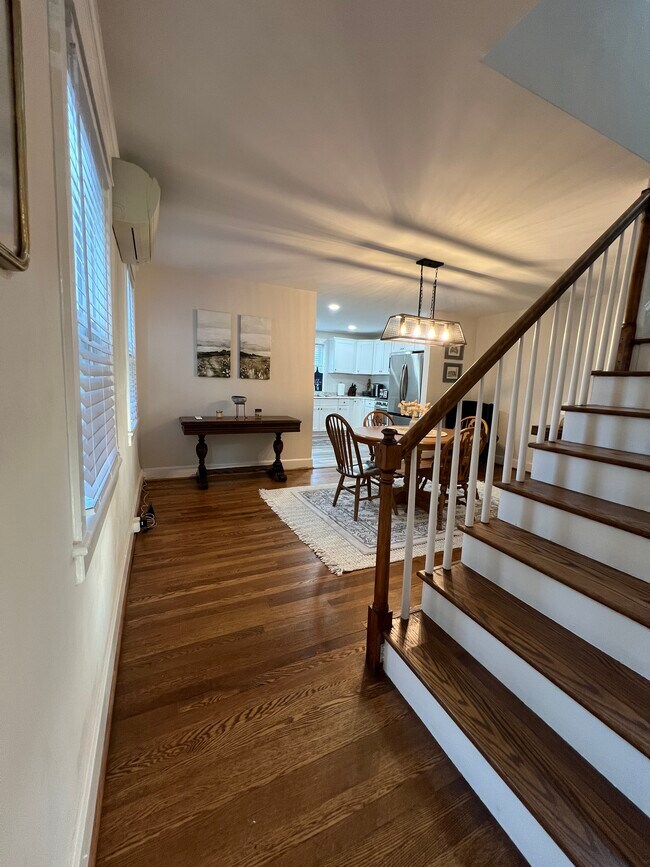 Photo - 1204 Oak Hill Ave