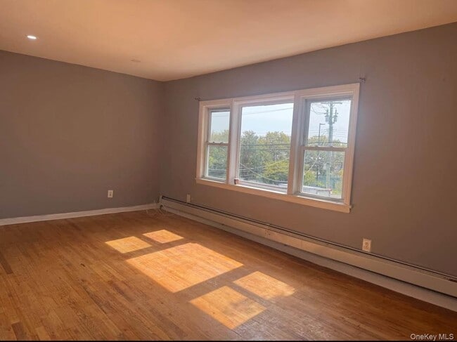 Photo - 110-15 Rockaway Blvd