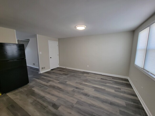 Photo - 5253 Cedgate Rd