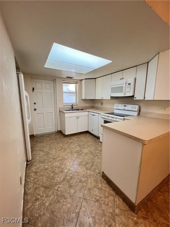 Photo - 1825 Oak Ln