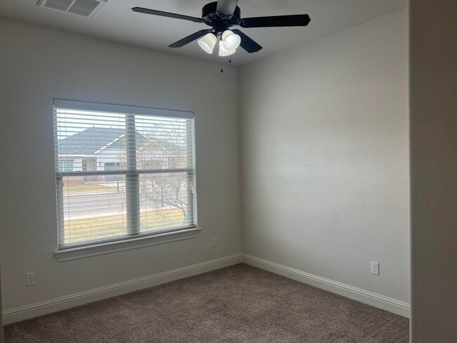 Photo - 2507 111th St