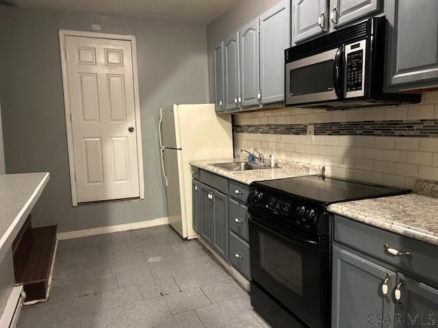 Photo - 830 Railroad St