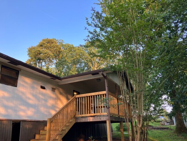 Photo - 2831 Oak Hill Cir