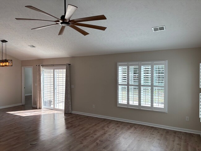 Photo - 3154 Shorecrest Bay Dr