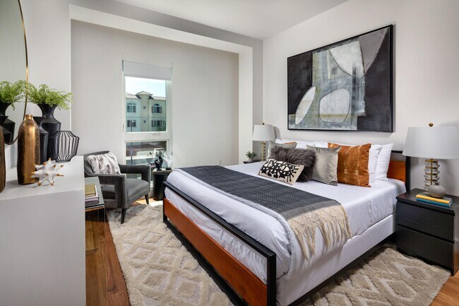 Photo - Mariposa on 3rd