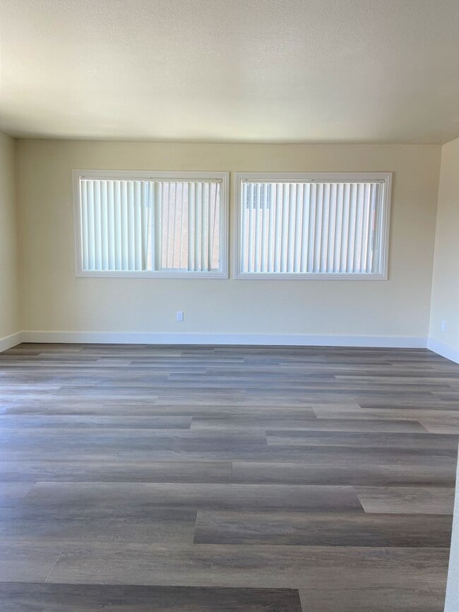 Photo - Open and Spacious 2 Bedroom, 1 Bathroom Apartment in San Pedro Unit 1