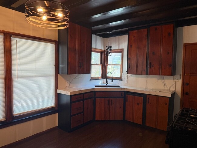 Photo - 2 Bedroom 1 Bath Super Cute.