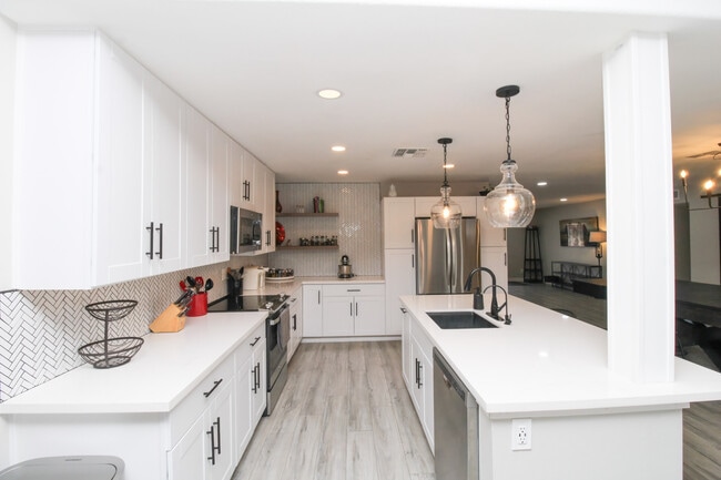 Photo - 258 N Winterhaven