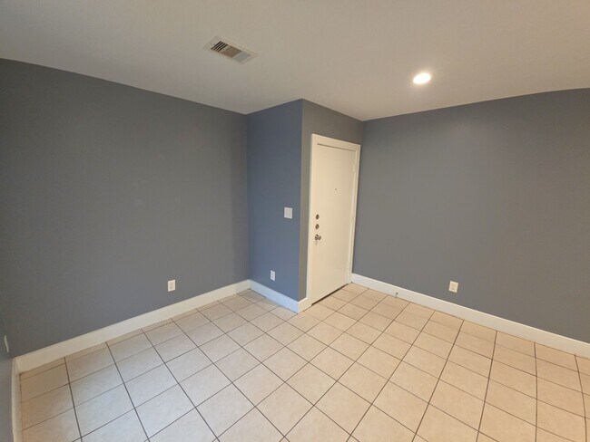 Photo - 11435 Raincove Dr