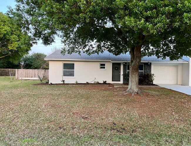 Building Photo - 3023 Sea Gate Cir Rental