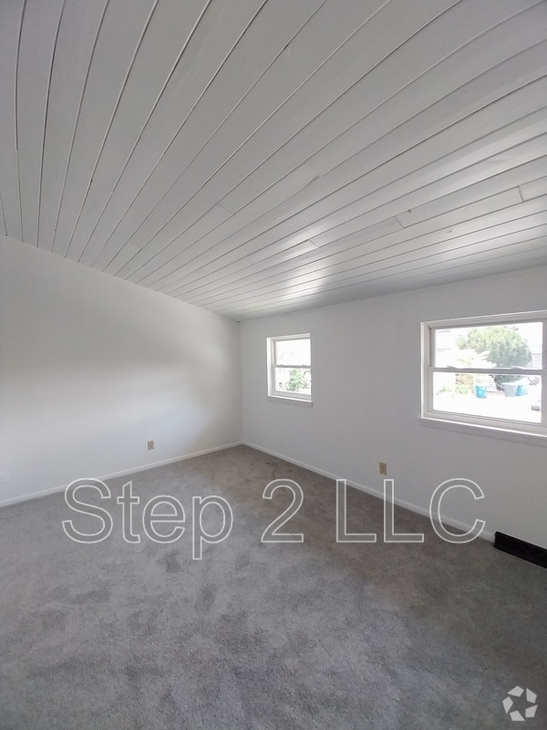 Building Photo - 248 E Prospect St Rental
