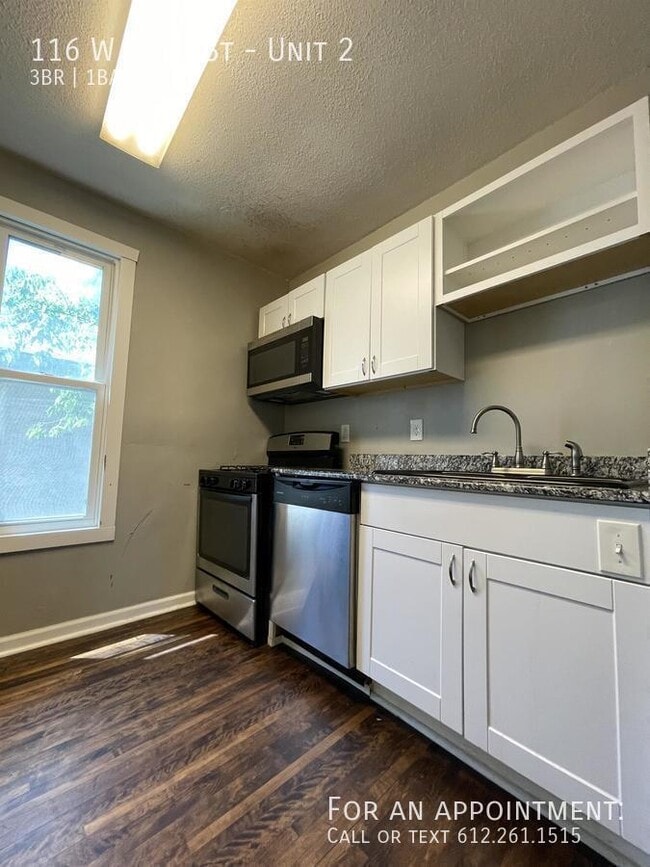 Photo - 116 W 34th St Unidad 2