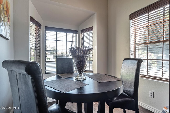 7318 E Palo Verde Dr