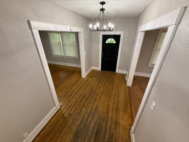 Photo - Updated and Spacious 3-4 Bedroom, 2 Story Home Located on North Side of Youngstown