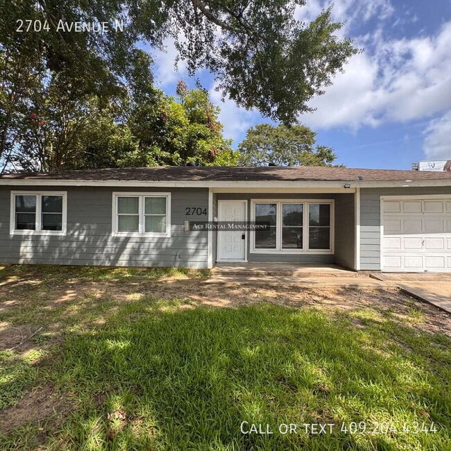 Building Photo - 2704 Avenue N