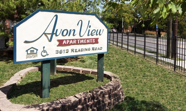 Primary Photo - Avon View Apartments