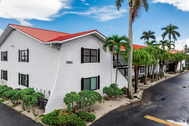 7771-7845 Gladiolus Dr