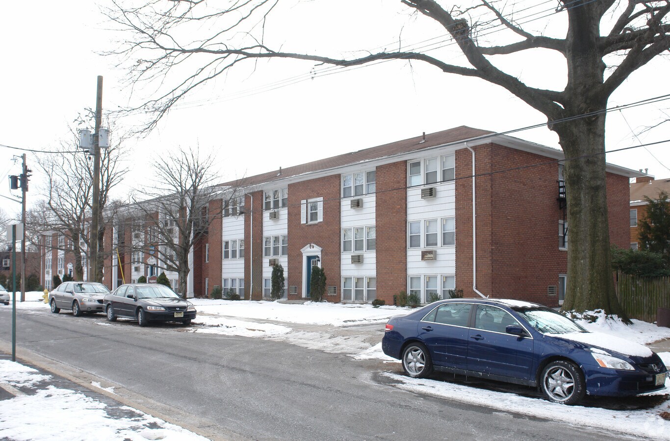 Kingsdown Court - Kingsdown Court Apartments