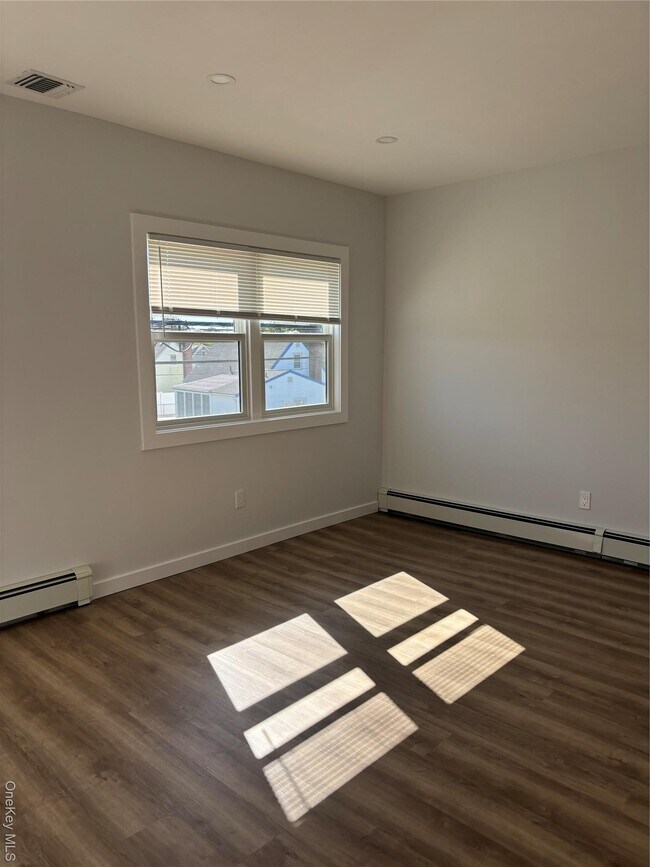 Photo - 276 W Nicholai St
