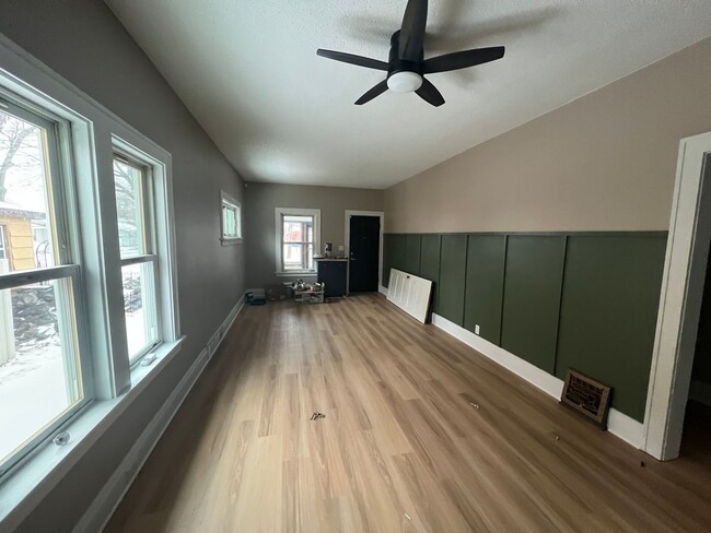 Photo - Click the “Apply Now” button or email wapmrentals@gmail.com for a prompt response.