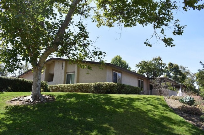 Building Photo - Coastal-Inspired Rancho Bernardo Retreat (92128)