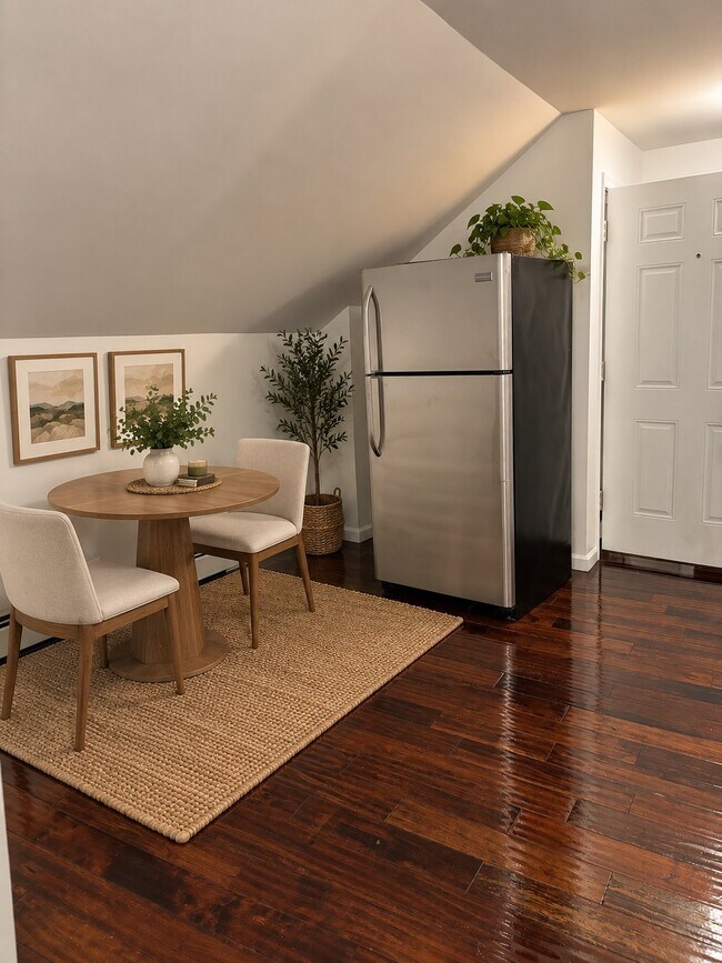 205 Ontario St Unit 5