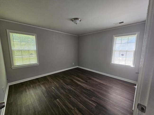 Photo - 3181 Radford Rd