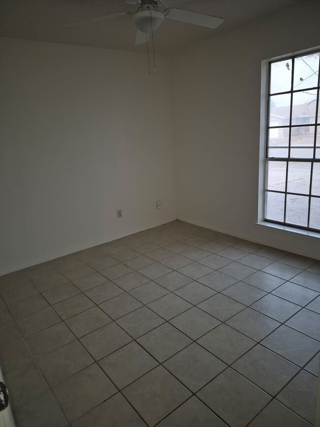 Photo - Spacious and remodeled 4 Bedroom, 2 Bath, Fireplace, Garage in Pebble North