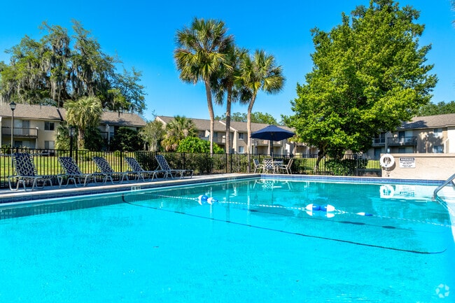 Resident Pool - Peppertree Village Apartments