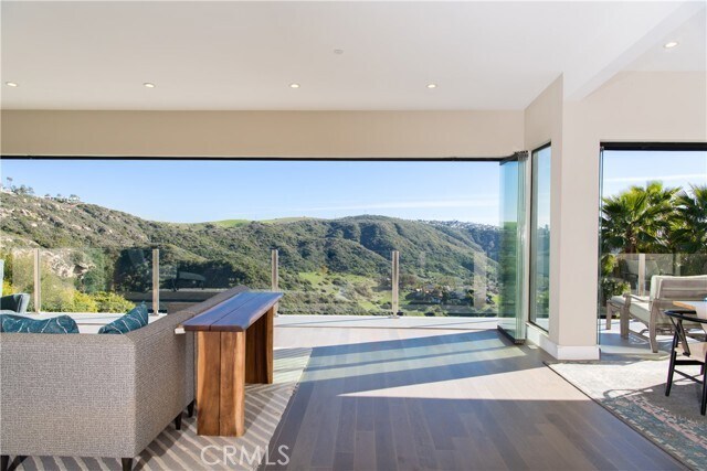 Photo - 2305 Temple Hills Dr