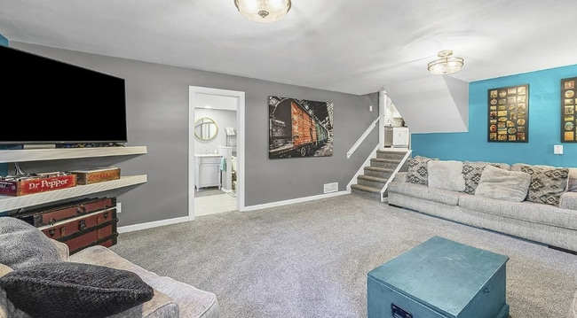 Photo - Beautiful 4 bedroom 3 bath Home. Schedule your showing TODAY!