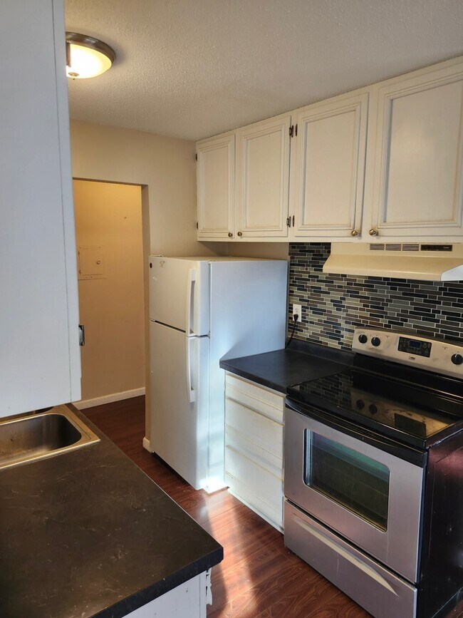 Photo - 825 Old Settlers Trail