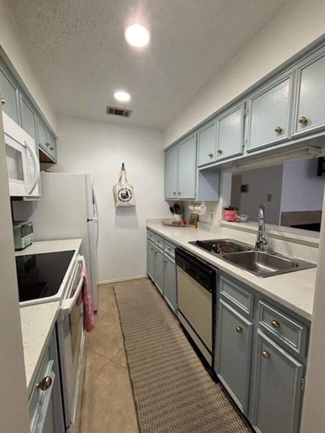 Photo - 2706 Salado St Unidad 1