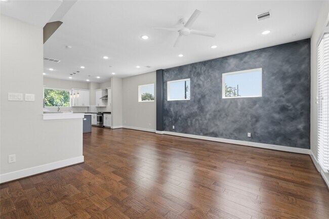 Photo - 12080 East Fwy