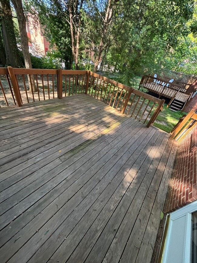 Photo - 3113-3115 Douglas St Unit 3115