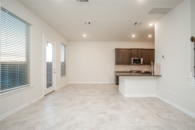 Photo - 1634 Ryon Falls Dr