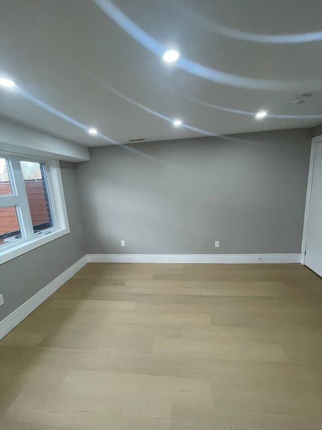 Photo - 60 Arkell Rd