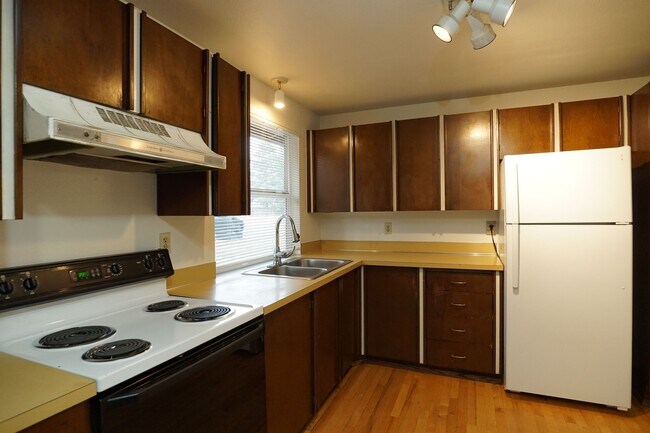 Photo - 1638 105th St S