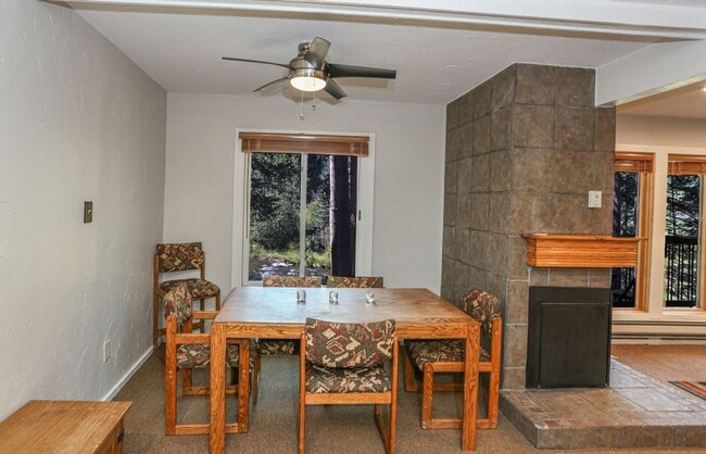 Building Photo - Walk to everything! Partially Furnished! 9... Rental